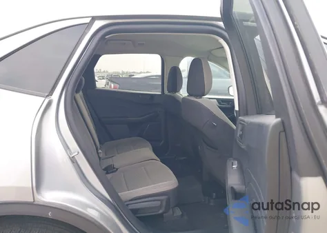 2022 Ford Escape Se z USA, uszkodzony, nr VIN 1FMCU9G6XNUB30539